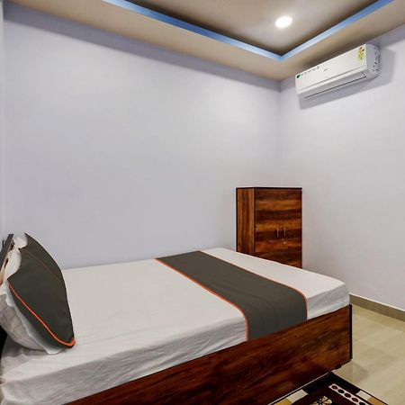Collection O Ashirbad Lodge Guwahati Dış mekan fotoğraf