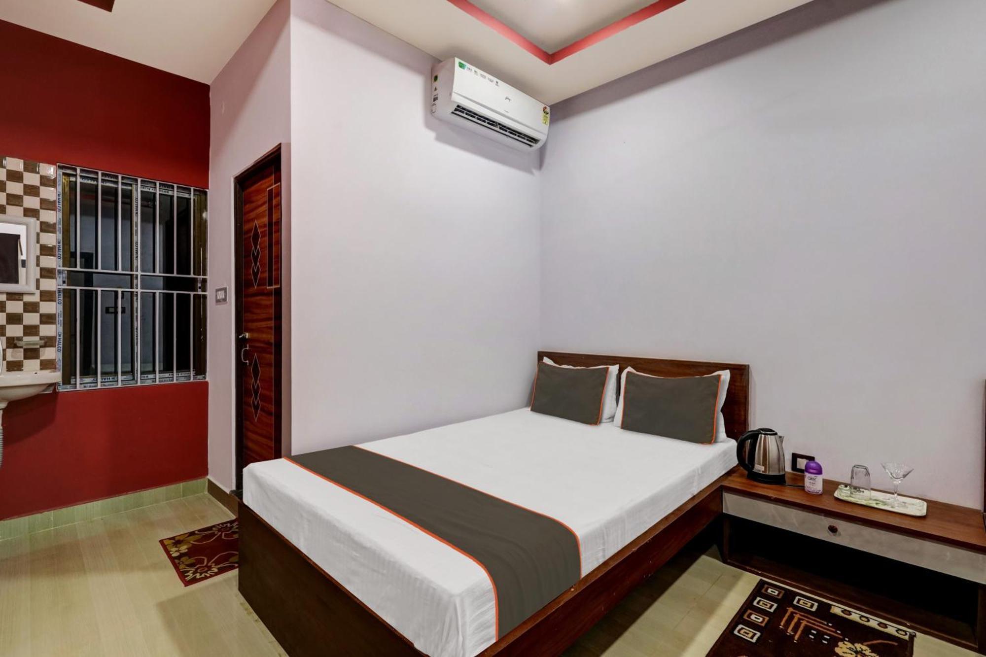 Collection O Ashirbad Lodge Guwahati Dış mekan fotoğraf