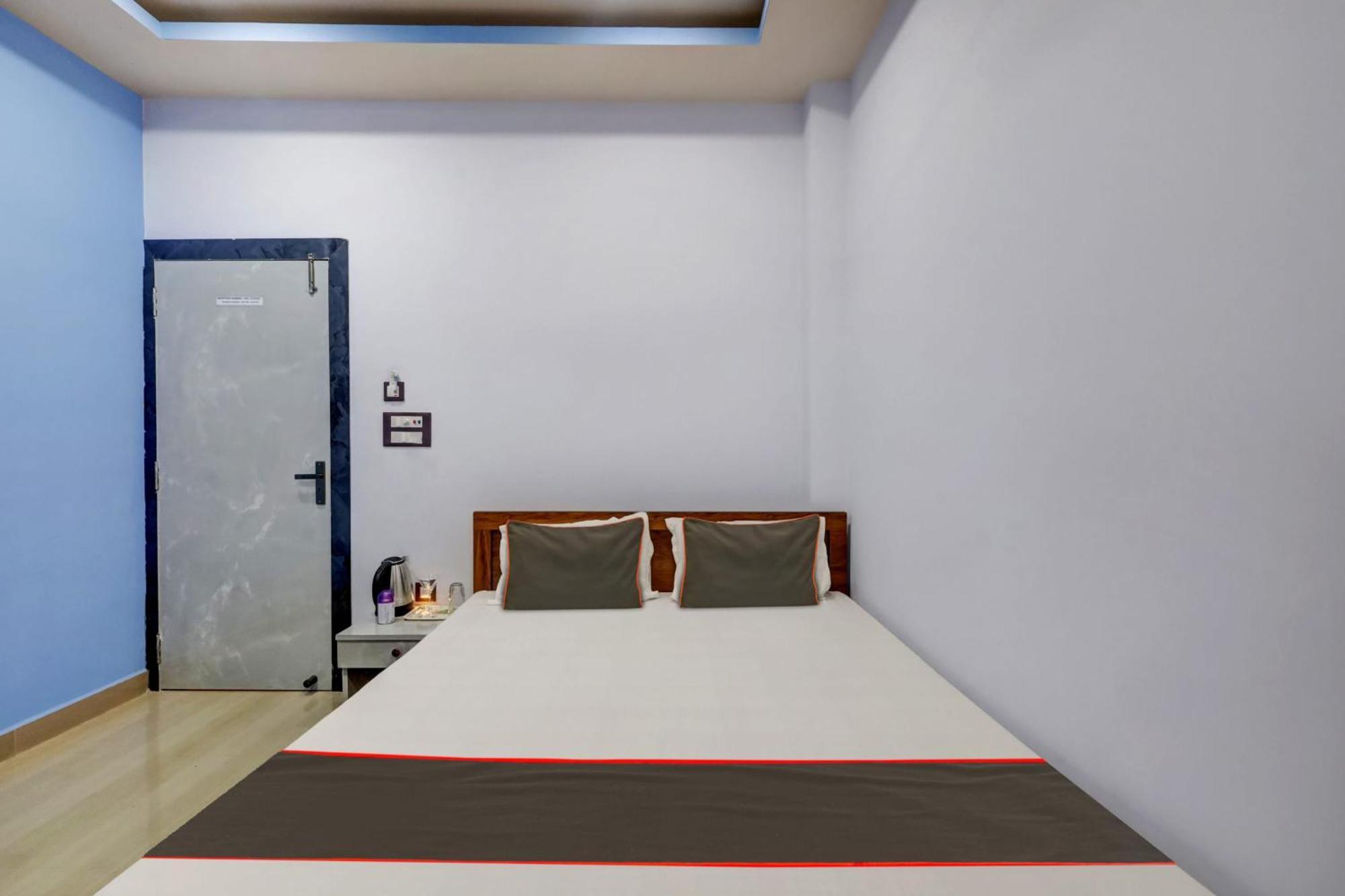 Collection O Ashirbad Lodge Guwahati Dış mekan fotoğraf