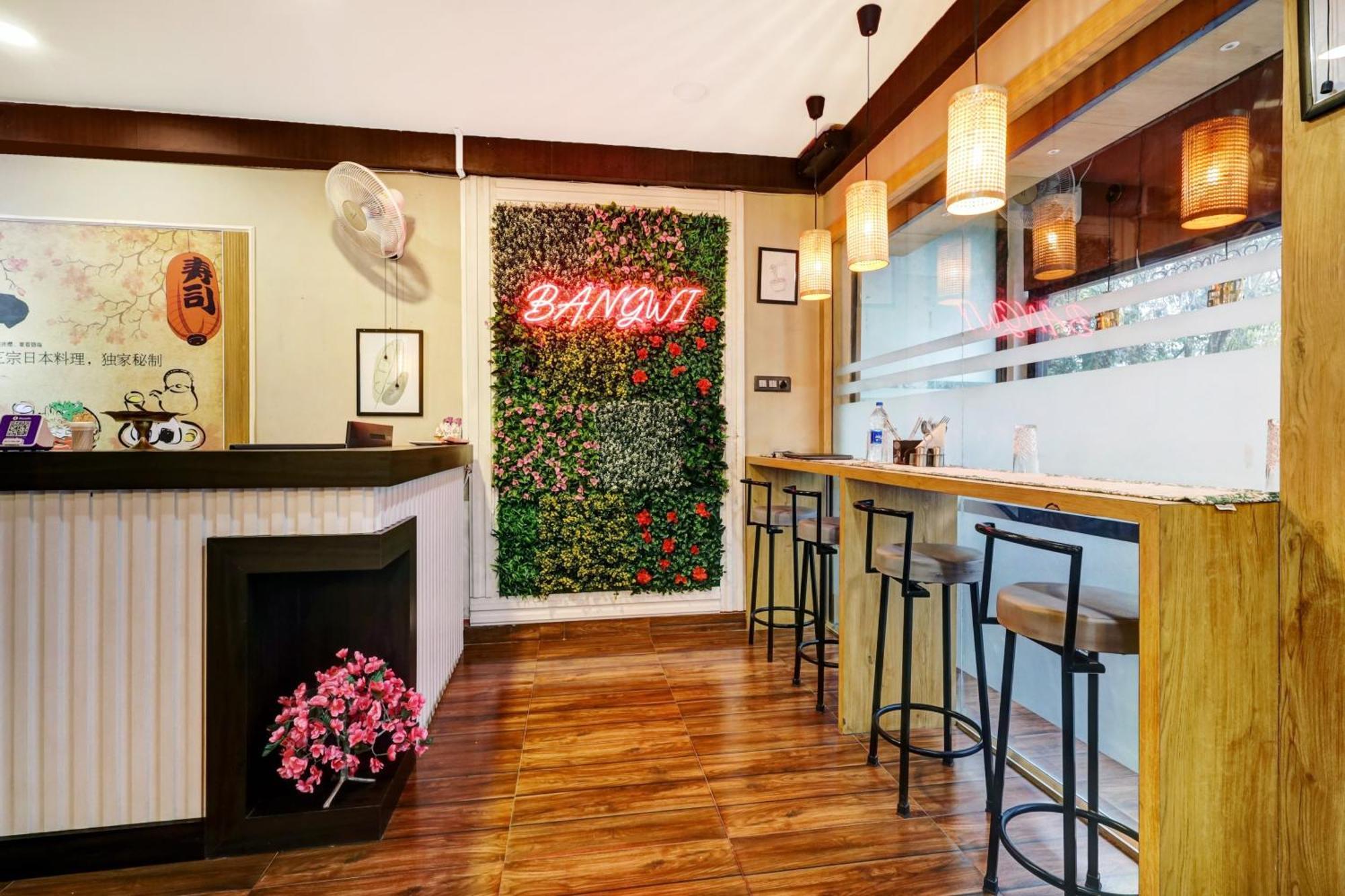 Collection O Ashirbad Lodge Guwahati Dış mekan fotoğraf