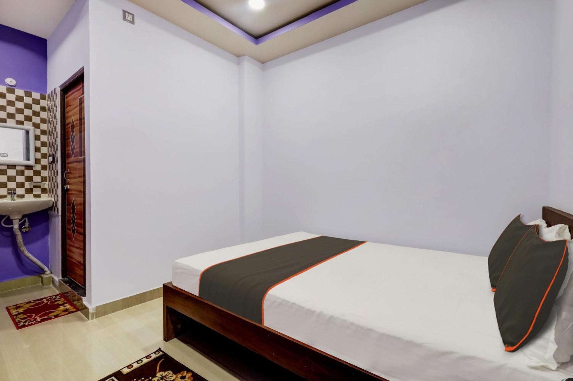 Collection O Ashirbad Lodge Guwahati Dış mekan fotoğraf